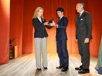La Infanta Elena pisa Sevilla para recoger la distinci&oacute;n a Difusi&oacute;n de los Valores de la Tauromaquia