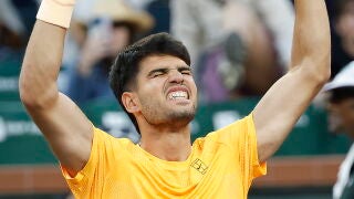 INDIAN WELLS (United States), 08/03/2026.- Carlos Alcaraz of Spain reacts after winning his men’s singles match against Grigor Dimitrov of Bulgaria on day 4 of the BNP Paribas Open tennis tournament in Indian Wells, California, USA, 07 March 2026. (Tenis, España) EFE/EPA/JOHN G. MABANGLO