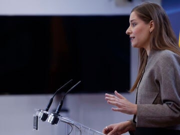 MADRID, 10/03/2026.- La portavoz del Partido Popular Ester Mu&ntilde;oz ofrece una rueda de prensa en el Congreso de los Diputados, este martes. EFE/ Javier Liz&oacute;n