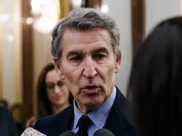 El dardo de Feijóo a Vox que incendia las redes: “Nadie puede entender que sea útil a Sánchez” El dardo de Feijóo a Vox que incendia las redes: “Nadie puede entender que sea útil a Sánchez”