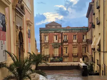 Plazoleta de Calgliari, Cerdeña Plazoleta de Calgliari, Cerdeña