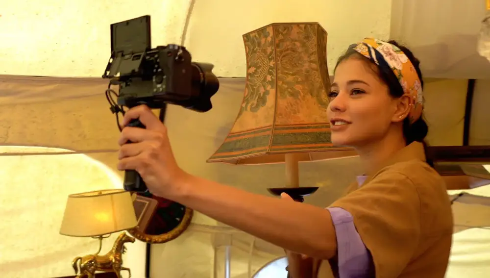 La Sony Alpha 6100 es una cámara para vloggs de gran nivel