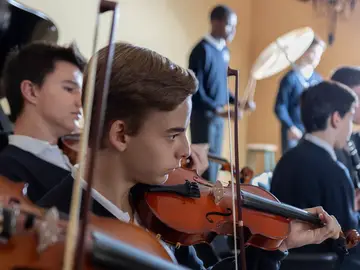 Los alumnos reciben formación musical de excelencia, además de la académica Los alumnos reciben formación musical de excelencia, además de la académica