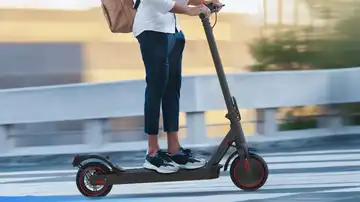 Por poco más de 100 euros este patinete eléctrico acumula valoraciones espectaculares Por poco más de 100 euros este patinete eléctrico acumula valoraciones espectaculares