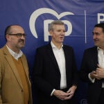 Marco Morala, Alfonso Rueda y Juan Carlos Su&aacute;rez-Qui&ntilde;ones en el acto celebrado en Ponferrada