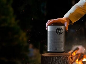 Convierte cualquier pared en tu cine personal en segundos