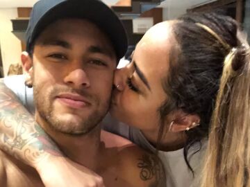 Neymar, junto a su hermana
