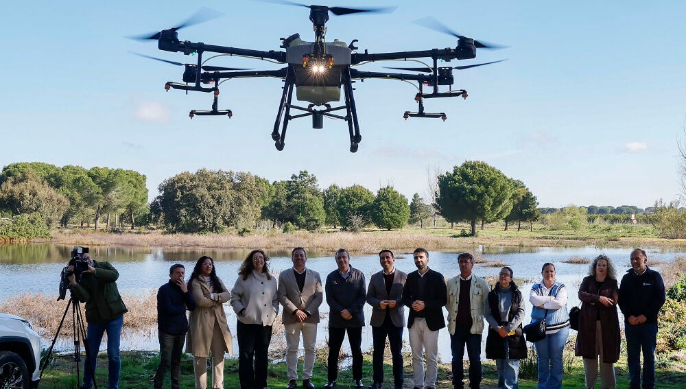 Reunión de coordinación con los alcaldes y alcaldesas de los 15 municipios de la provincia con mayor riesgo de presencia de mosquitos vectores transmisores del Virus del Nilo Occidental 