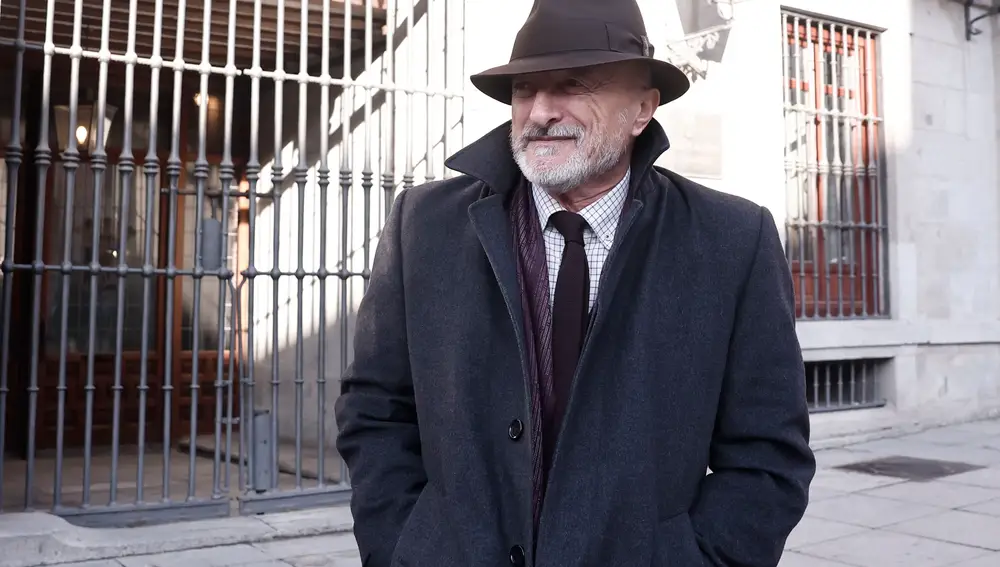 Capilla ardiente del periodista y escritor Raúl del Pozo