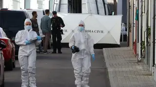 La Guardia Civil confirma que los restos hallados en Hornachos son de Francisca Cadenas HORNACHOS (BADAJOZ), 12/03/2026.- La Guardia Civil ha confirmado que los restos óseos hallados este miércoles en una vivienda de Hornachos (Badajoz) corresponden a Francisca Cadenas, la mujer vecina de la localidad desaparecida en 2017. Los análisis biológicos han confirmado la principal hipótesis que manejaban los investigadores tras el hallazgo de los restos óseos en la vivienda de los dos hermanos que han sido detenidos por la desaparición de la mujer.- EFE/ Jero Morales