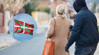 Imagen de archivo de un delito y de una bandera del Pa&iacute;s Vasco