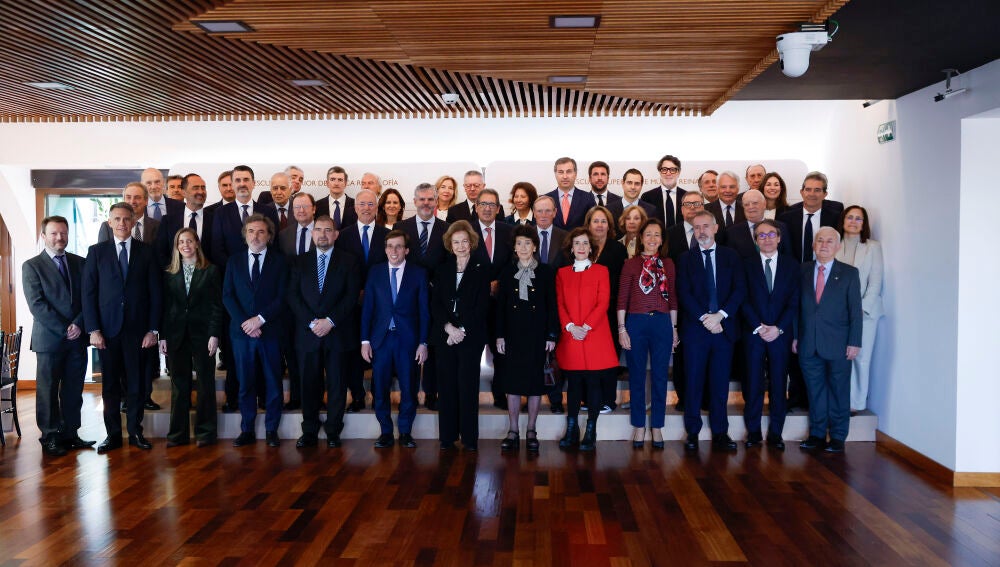 La reina Sofía preside la reunión anual del máximo órgano rector de la Escuela Superior de Música que lleva su nombre