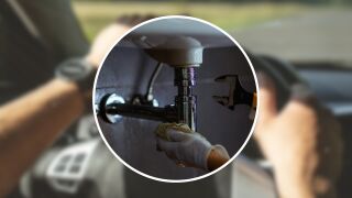 Deber&aacute;n readmitirle o pagarle m&aacute;s de 80.000 euros: confirmada la improcedencia del despido de un conductor por hacer peque&ntilde;as reparaciones en el bar de su pareja durante una baja por ansiedad