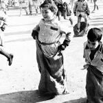 La psicolog&iacute;a explica por qu&eacute; muchos hombres nacidos en la d&eacute;cada de los 60, 70 y 80 a&uacute;n siendo amables no tienen amigos cercanos