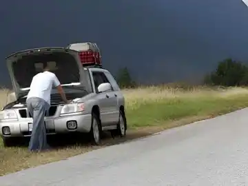 Si tu coche se queda parado en carretera, esta baliza ayuda a que otros te vean antes de que sea tarde Luz Emergencia Baliza V16