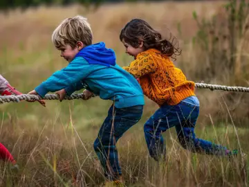 La psicología afirma que los niños que crecieron antes de la era de los móviles desarrollaron una mayor autonomía personal La psicología afirma que los niños que crecieron antes de la era de los móviles desarrollaron una mayor autonomía personal