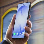 El nuevo Samsung Galaxy S26 Ultra en mano