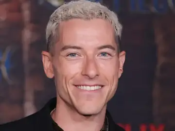 El municipio que vio nacer a Taz Skylar: hoteles de lujo, surf y el mejor parque acuático del mundo Taz Skylar