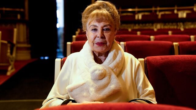 (Foto de ARCHIVO) La actriz Gemma Cuervo durante una entrevista para Europa Press en el Teatro Mar&iacute;a Guerrero, a 15 de junio de 2021, en Madrid (Espa&ntilde;a). La actriz recibir&aacute; el Premio Max de Honor 2021 de las Artes Esc&eacute;nicas. A. P&eacute;rez Meca / Europa Press 15/06/2021