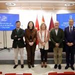 El estado estuvo presidido por la concejala de Econom&iacute;a y Hacienda Engracia Hidalgo (en el centro de la imagen)