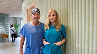 Los oftalm&oacute;logos Ernesto Alonso y Eva Alejo