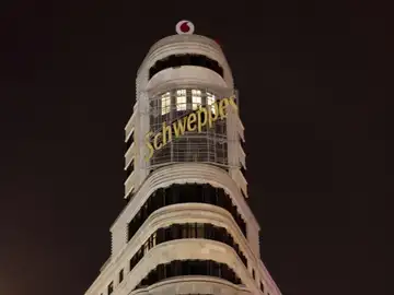 El neón de Schweppes en Gran Vía, en Madrid, se apagará el 28 de marzo para sumarse a La Hora del Planeta El neón de Schweppes en Gran Vía, en Madrid, se apagará el 28 de marzo para sumarse a La Hora del Planeta