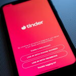 smartphone app tinder