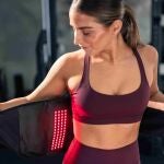 ThermBack LED es el soporte lumbar desarrollado por Therabody para ayudar a aliviar la tensi&oacute;n en la zona baja de la espalda.