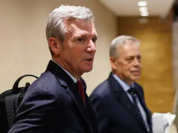 Rueda, hoy, con el conselleiro de Sanidad, Antonio Gómez Caamaño. Rueda, hoy, con el conselleiro de Sanidad, Antonio Gómez Caamaño.