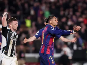 FC Barcelona v Newcastle United - UEFA Champions League 2025/26 Round of 16 Second Leg Raphinha of FC Barcelona and Kieran Trippier of Newcastle United protest during the UEFA Champions League 2025/26 Round of 16 Second Leg, football match played between FC Barcelona and Newcastle United at Spotify Camp Nou stadium on March 18, 2026 in Barcelona, Spain. AFP7 18/03/2026 ONLY FOR USE IN SPAIN
