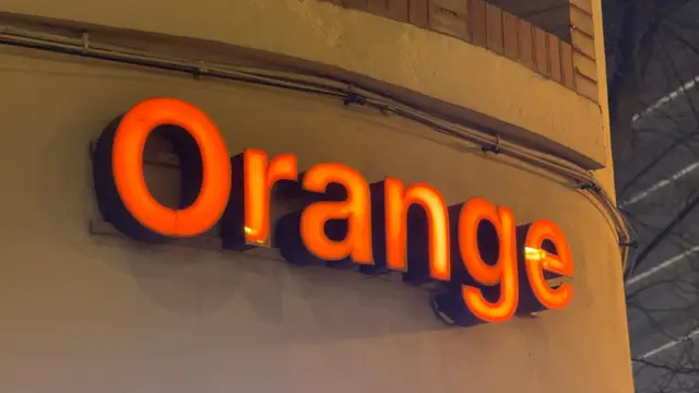 Tienda de Orange en Goya (Madrid) Tienda de Orange en Goya (Madrid)