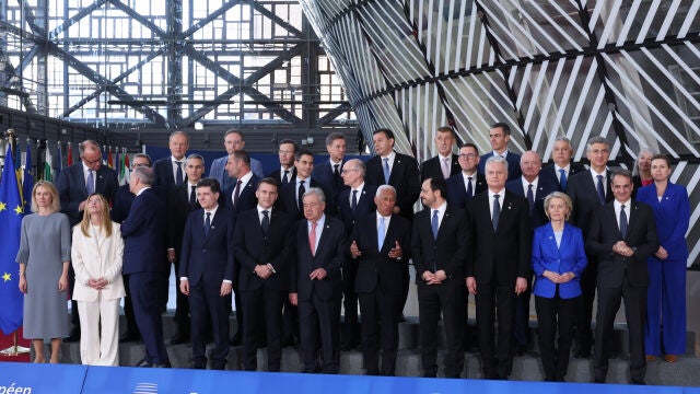 European Union heads of state and government pose for a group photo at the EU summit in Brussels, Thursday, March 19, 2026. (AP Photo/Omar Havana)