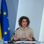 AMP.- Montero confirma que se va a "retrasar" la presentaci&oacute;n de PGE por dar prioridad a medidas contra la guerra