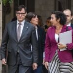 El presidente de la Generalitat, Salvador Illa, y la consellera de Econom&iacute;a y Hacienda, Al&iacute;cia Romero