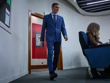 El presidente del Gobierno, Pedro Sánchez, comparece ante los medios de comunicación después de la reunión del El presidente del Gobierno, Pedro Sánchez, comparece ante los medios de comunicación después de la reunión del Consejo de Ministros extraordinario, que se celebra en el Complejo de la Moncloa. © Alberto R. Roldán / Diario La Razón. 20 03 2026