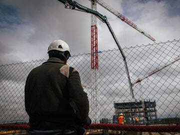 Andaluc&iacute;a registr&oacute; el a&ntilde;o pasado 240.072 firmas en la construcci&oacute;n, un 1,7% menos que el ejercicio anterior. El sector habla de un &laquo;embudo&raquo; en la contrataci&oacute;n 