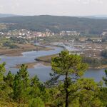 Desembocadura del r&iacute;o Anll&oacute;ns. 