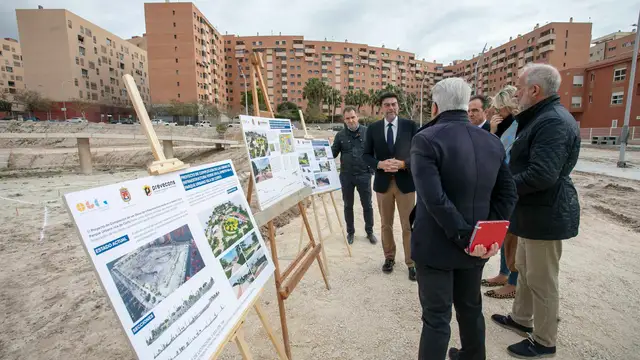 Imagen de la visita del alcalde, Luis Barcala, hoy al Parque La Torreta de Alicante Imagen de la visita del alcalde, Luis Barcala, hoy al Parque La Torreta de Alicante