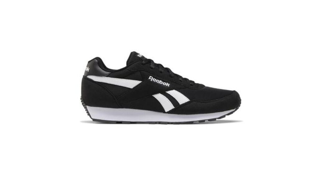 Reebok mueve ficha y sus zapatillas más icónicas empiezan a bajar de precio