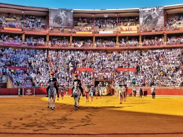 C&oacute;rdoba recupera su esplendor taurino, Lances de Futuro ampl&iacute;a la Feria de la Salud a cinco festejos