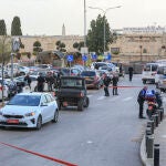 Fragmentos de un misil iran&iacute; impactan en la Ciudad Vieja de Jerusal&eacute;n y causan un herido