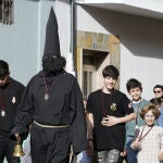 El Nazareno Lambri&oacute;n Chupacandiles hace sonar de nuevo su campana en Ponferrada