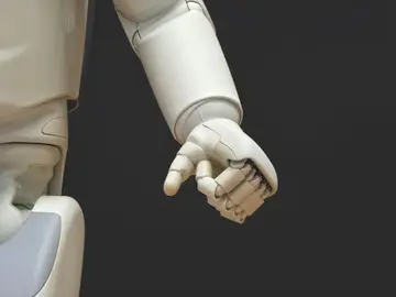 Un acto promocional con un robot bailarín desata el caos en un bar Un acto promocional con un robot bailarín desata el caos en un bar