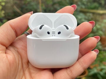 AirPods 4