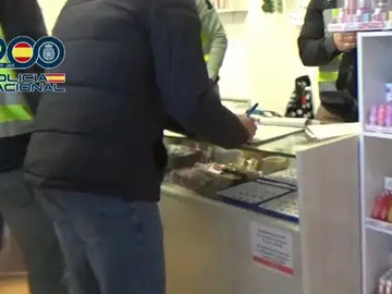 Once detenidos tras desarticular una red de explotación sexual Once detenidos tras desarticular una red de explotación sexual