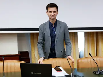 López comparece ante la Comisión Mixta de Control Parlamentario MADRID, 23/03/2026.- El presidente de la Corporación de RTVE, José Pablo López, antes de comparecer ante la Comisión Mixta de Control Parlamentario este lunes en el Congreso. EFE/ Chema Moya