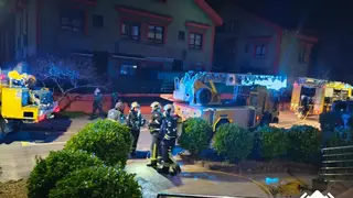 Sucesos.- Desalojadas 40 personas por el incendio de una habitación de hotel en Arriondas (Asturias) Sucesos.- Desalojadas 40 personas por el incendio de una habitación de hotel en Arriondas (Asturias)