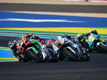 MOTO - MOTO GP - BRAZIL GRAND PRIX 2026 05 ZARCO Johann (fra), Castrol Honda LCR, Honda RC213V, action with 79 OGURA Ai (jpn), Trackhouse MotoGP Team, Aprilia RS-GP26 during the 2026 MotoGP Estrella Galicia 0,0 Grand Prix of Brazil, at the Autódromo Internacional de Goiânia – Ayrton Senna from March 20 to 22, Brazil - Photo Studio Milagro / DPPI AFP7 22/03/2026 ONLY FOR USE IN SPAIN