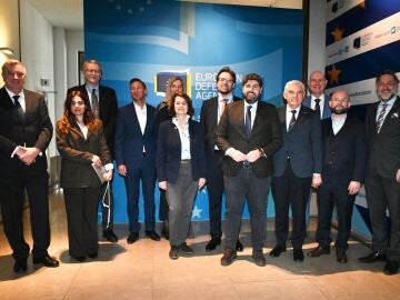 El jefe del Ejecutivo de la Regi&oacute;n de Murcia, Fernando L&oacute;pez Miras, visita en Bruselas la Agencia Europea de Defensa, en calidad de presidente del Grupo de Trabajo sobre Defensa del Comit&eacute; Europeo de las Regiones