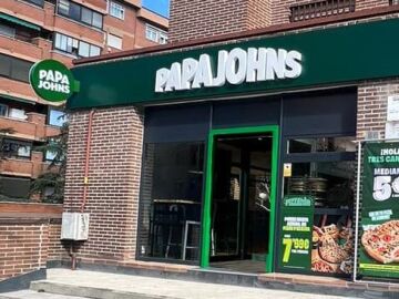Colas en Papa Johns por su nueva incorporaci&oacute;n: "No es solo una pizza, es una receta pensada al detalle para sorprender al cliente"